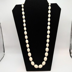 Vintage Monet Plastic Graduated Beaded Long Necklace Cream Silver Tone 28in