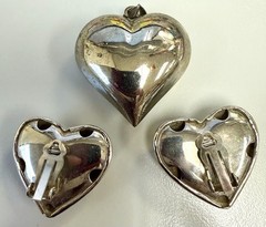 Vintage Silver Tone Puffed Heart Pendant Clip Earrings Set Modernist Statement