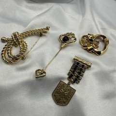 Three Mixed Vtg Gold Toned Brooches and One Pon.See pics.