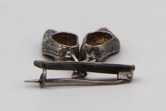 Antique 30s Portugal 800 Silver Green Blue Enamel Shoes Pin, Cannetille Brooch