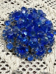 HUGE Vtg Unsigned Juliana D&E Sapphire Blue Rhinestone Brooch Earrings Set 2.3″