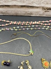 Costume Jewelry 20 Pieces Estate All Wearable Vintage Some Tarnish Earrings Etc