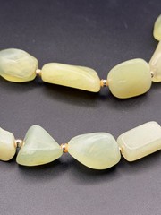 VTG Natural Prehnite Polished Mineral Necklace Hand-Cut Gemstone 155.5g Green