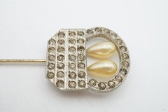 Vintage Brooch Pin Silver Tone Rhinestone Faux Pearl