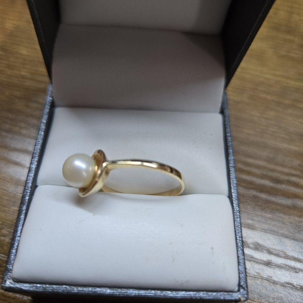 DIAMOND & AKOYA PEARL 14K YELLOW GOLD TENSION SWIRL RING