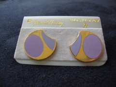 VINTAGE SAMUEL HUANG CLOISONNE EARRINGE MAUVE & LAVENDER ENAMEL GOLD FILLED POST