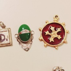 Vintage Silver Tone Charm Lot Yale Padlock Bible Gun Fish Horseshoe Jade Jewelry