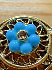 Vintage ART Arthur Pepper Gold Tone Bracelet Filigree Blue Flowers Signed 6.5″