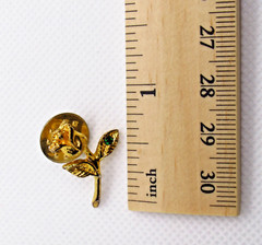 Vintage Gold Tone Rose Lapel Pin Small Flower Design Green Stone Accent