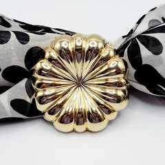 Jeri Lou Gold Tone Floral Like Curved Ridge Gold Tone Vintage Scarf Ring Clip