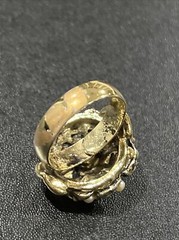 vintage ring size 7 faux pearls adjusts estate jewelry Some Band Wear