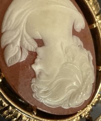 Vintage 70s Avon Cameo Pendant. Peach Cameo With Gold