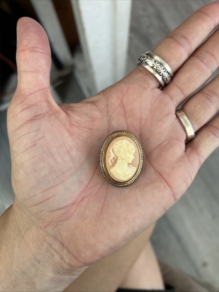 Victorian Cameo Brooch Pin Antique, Gold-Tone, 1″ Setting