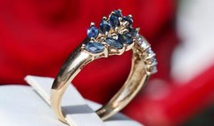 10k yellow gold size 8 ring 1.00ct natural, treated sapphire diamond 2.5g N3087I