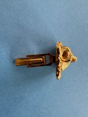 VINTAGE (SINGLE) ALASKAN RAM’S HEAD CUFF LINK 10K GOLD/NATURAL GOLD NUGGETS
