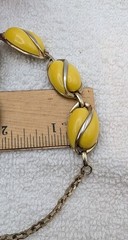 Yellow Thermoset In Gold Tone Necklace & Matching Clip Earrings Set Vintage