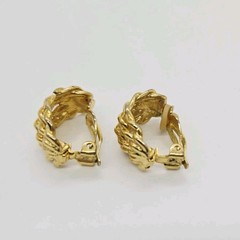 Weave Braid Hoop Earrings Clip On Gold Tone Couture Deco .75 in Vintage