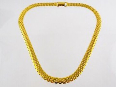 Napier Goldtone Metal Mesh Links Chain Necklace 15.5 Inches 20g