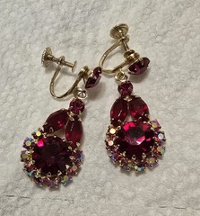Vintage Juliana Costume Jewerly Ruby Color And Matching Earrings
