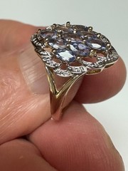 LADIES VINTAGE 10k GOLD MARQUISE CUT TANZANITE DIAMOND RING. SIZE 6.25