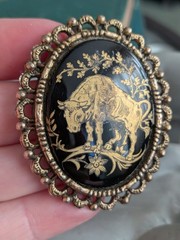 Damascene VTG Astrology Pin Jewelry Taurus Bull Cameo Brooch Animal Art