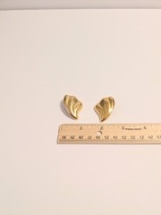Vintage AVON Gold Tone Textured Wave Shaped Stud Drop Earrings 1 3/4″.