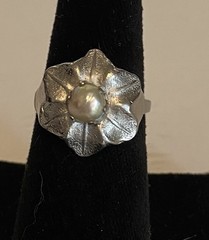 Vintage 1960s Ring Genuine Prong Set Pearl In Chunky Floral Face Adjustable