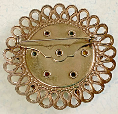 Vintage Silver Tone Flower Brooch Pin Riveted Acrylic Prong Set Stones Unsigned