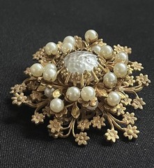 Signed Miriam Haskell Baroque Pearl Starburst Brooch Vintage Gold Tone