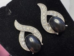 Vintage Fifth Avenue Collection Butler Crystal Rhinestone Earrings Silver Studs