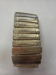 Vintage 1970’s Gold tone Expandable Stretch Textured Bar Link Metal Bracelet