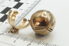 GOOD QUALITY VINTAGE ENGLISH GOLD & SILVER MASONIC ORB / CROSS FOB CHARM