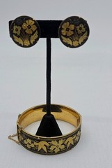 Vintage Damascene Hinged Bracelet & Clip-On Earrings Jewelry Set Black & Gold