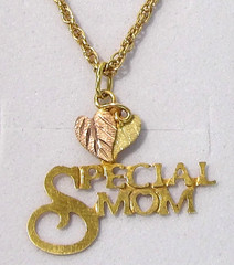 Black Hills Gold 10K Solid Yellow & Rose Gold Special Mom Pendant 18″ Necklace