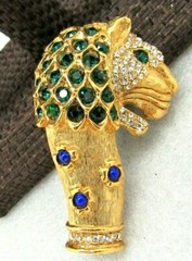 KENNETH J LANE BLUE LAPIS CABOCHON EMERALD CRYSTAL LION MANE BROOCH PIN MADE USA