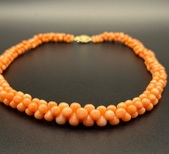 Vintage Heavy Chunky Orange Coral Bead Necklace 16” 10K Gold Clasp 41g Estate