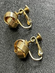 Vintage Gold Tone Twisted Metal Knotted Clip Earrings