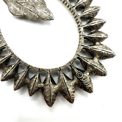 Vintage Signed 1974 Sarah Coventry Aloha Floral Leaf Large Pendant Necklace 22”