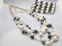 White And Black Chain Multi-row Necklace And Matching Stretch Braslet 20in.