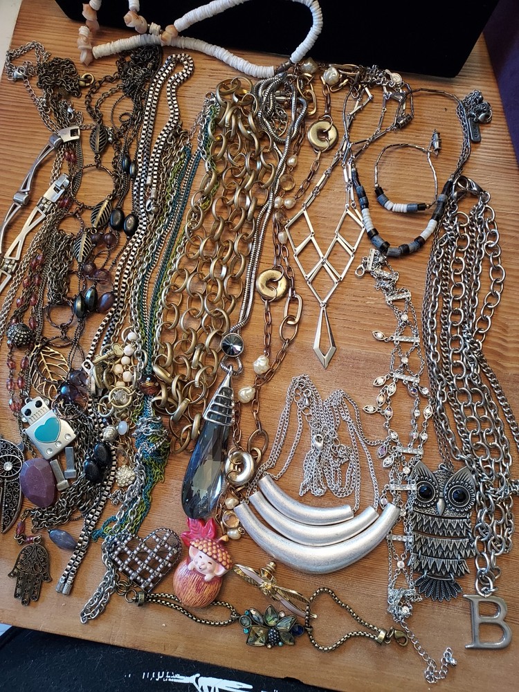 Vintage Lot Mixed Necklaces, Pins, Bracelets