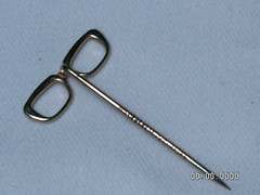 …Vintage Unusual Gold Tone Eye Glasses/Eyeglasses Design Stick Pin…
