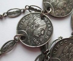30in VINTAGE 1967 CINCO CENTAVOS MEXICO COIN SILVER PLATED ORNATE CHAIN NECKLACE
