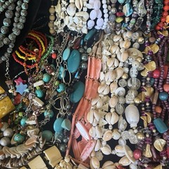 85+ Wearable Jewelry Vintage to Now Estate Costume Mix Craft Redesign 8lbs Lot