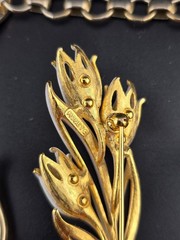 Vintage Monet Gold-Tone Jewelry Set – Necklace Earrings & Tulip Brooch