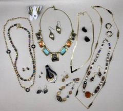 Neutral Vtg 17Pc Lot Jewelry Modern Tiger Eye Gems Gold Tone Christophe Poly