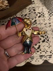 Vintage Green Blue Red White Enamel Gold Tone CLOWN With UMBRELLA Brooch Pin