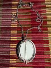 1960’s Vintage Siamese Cat Necklace With 20 inch Chain, Ceramic