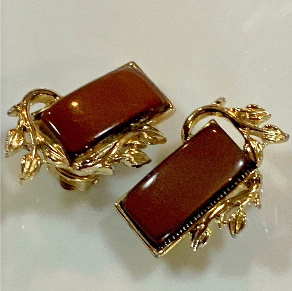 Vintage Earrings Brown Stone Gold Tone Fashion Jewlery USA #22