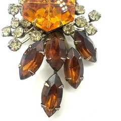 Vintage gold tone jonquil yellow topaz orange brown glass rhinestones brooch