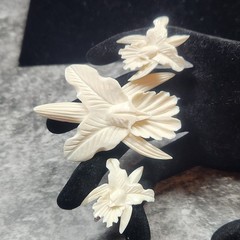 Vintage Carved Cream Orchid Brooch and Screw Back Earrings Set Floral Jewelry